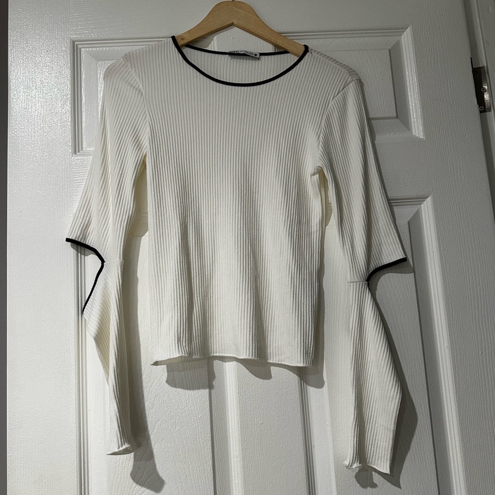 Zara White Ribbed Long Sleeve Top with Black Trim